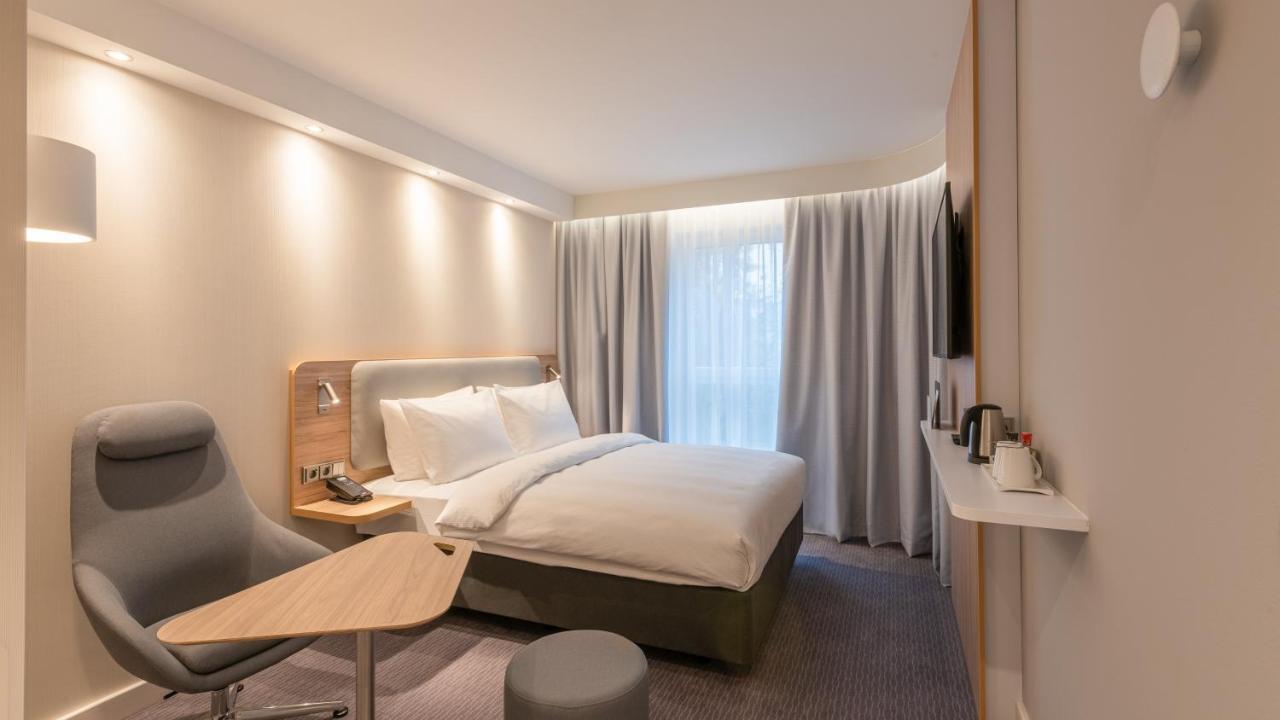 Express - - Hauptbahnhof, An Ihg Hotel