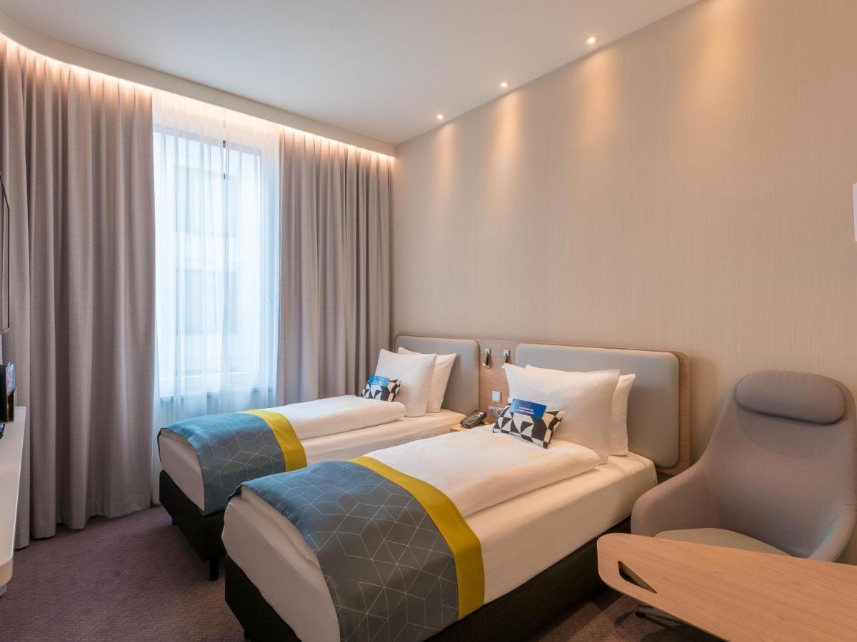 Hotel Express - - Hauptbahnhof, An Ihg