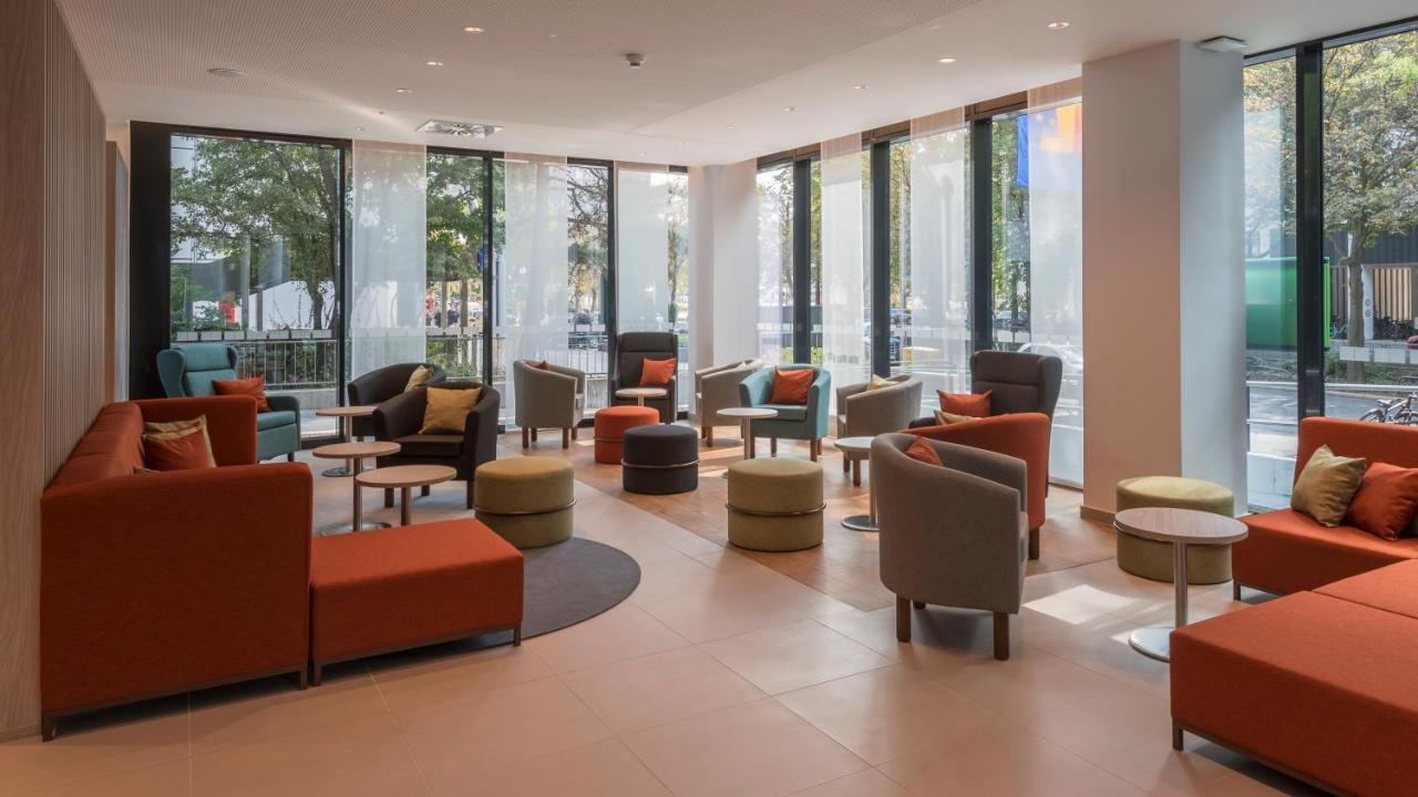 Express - - Hauptbahnhof, An Ihg 3*