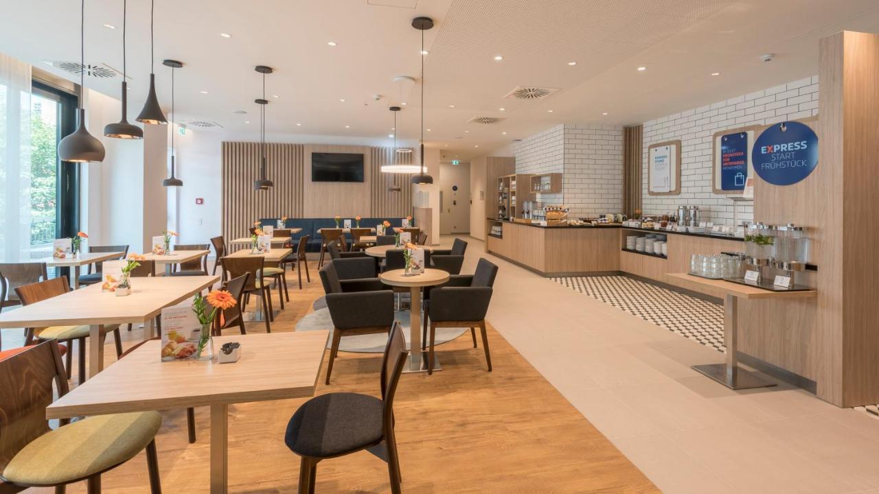 Express - - Hauptbahnhof, An Ihg Hotel