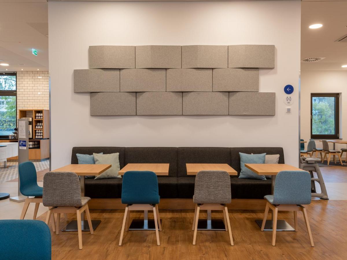Express - - Hauptbahnhof, An Ihg Hotel