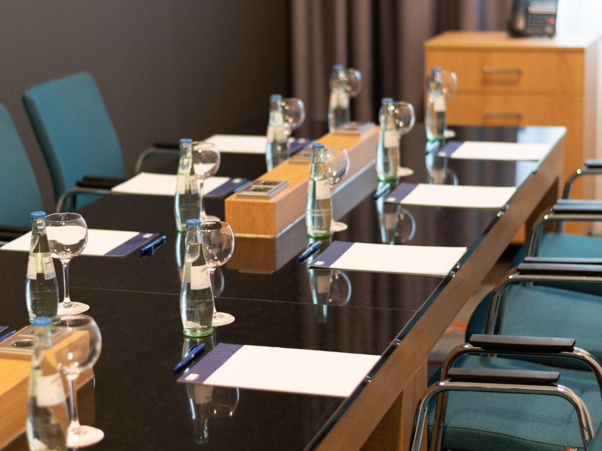 Express - - Hauptbahnhof, An Ihg 3*